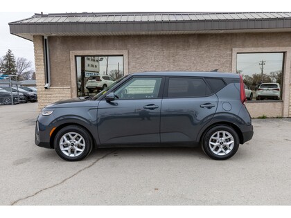 used 2022 Kia Soul car, priced at $23,988