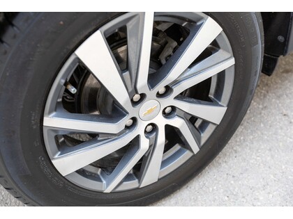 used 2023 Chevrolet Equinox car, priced at $31,988