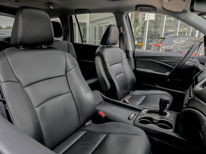 used 2017 Honda Pilot car, priced at $23,995