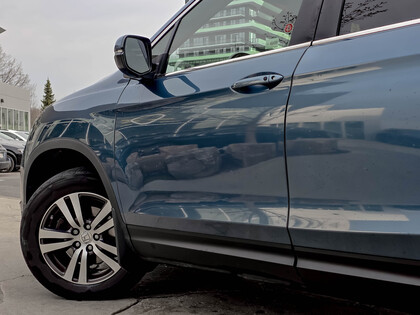 used 2017 Honda Pilot car, priced at $23,995