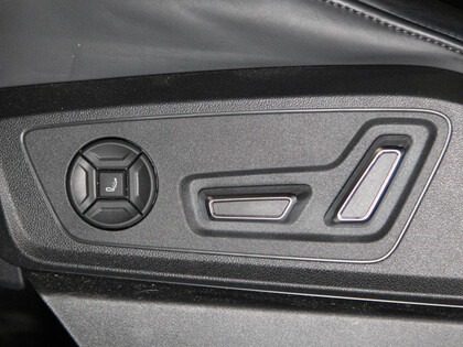 used 2024 Audi Q8 e-tron car