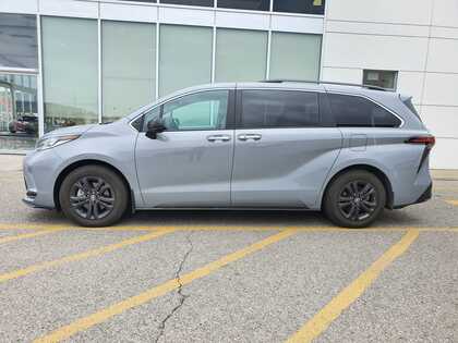 used 2024 Toyota Sienna car, priced at $65,995
