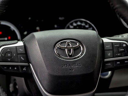 used 2024 Toyota Sienna car, priced at $72,995