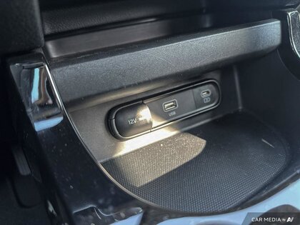 used 2025 Kia Seltos car, priced at $34,447
