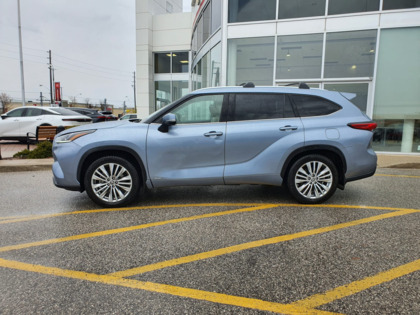 used 2023 Toyota Highlander car, priced at $61,995
