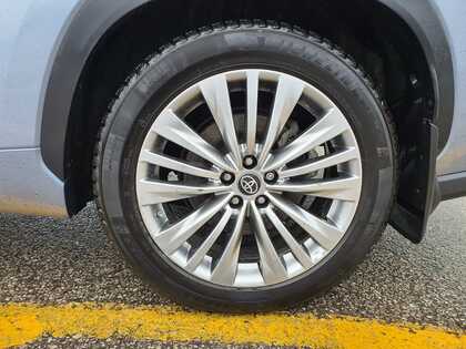 used 2023 Toyota Highlander car, priced at $61,995
