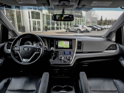 used 2017 Toyota Sienna car