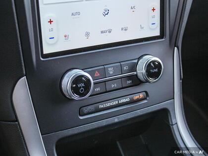 used 2022 Ford Edge car, priced at $30,990
