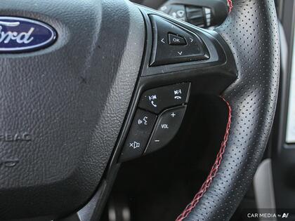 used 2022 Ford Edge car, priced at $30,990