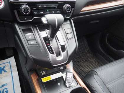 used 2022 Honda CR-V car, priced at $40,900