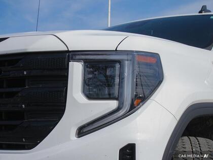 used 2023 GMC Sierra 1500 car, priced at $59,900
