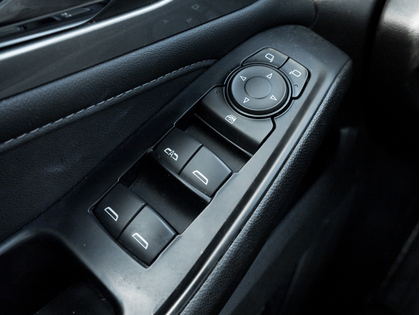 used 2023 Chevrolet Traverse car, priced at $45,893