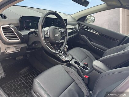 used 2024 Kia Seltos car, priced at $33,350