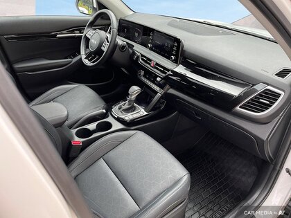 used 2025 Kia Seltos car, priced at $33,092