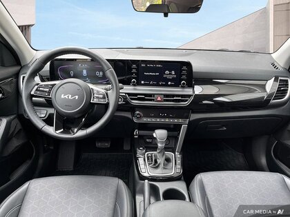 used 2025 Kia Seltos car, priced at $33,092