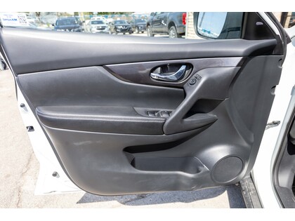 used 2019 Nissan Rogue car, priced at $22,988