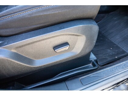 used 2020 Ford Edge car, priced at $30,888
