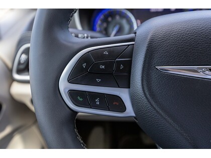 used 2023 Chrysler Pacifica car, priced at $39,988