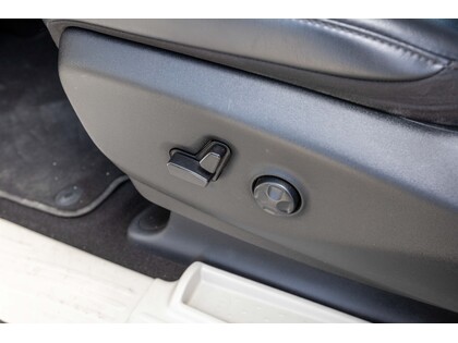 used 2023 Chrysler Pacifica car, priced at $39,988