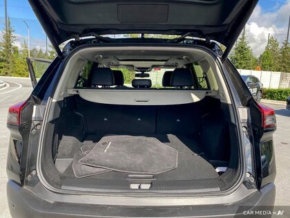 used 2023 Nissan Rogue car, priced at $37,998