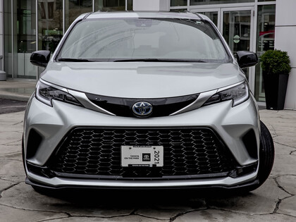 used 2021 Toyota Sienna car, priced at $49,995