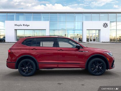 used 2024 Volkswagen Tiguan car, priced at $40,385