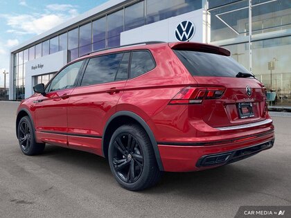 used 2024 Volkswagen Tiguan car, priced at $40,385