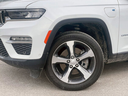 used 2023 Jeep Grand Cherokee car, priced at $59,070