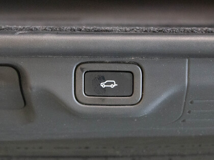 used 2022 Land Rover Range Rover car, priced at $92,900
