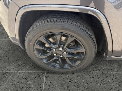 used 2021 Jeep Grand Cherokee car, priced at $27,998