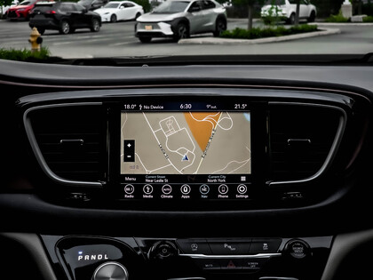 used 2018 Chrysler Pacifica car, priced at $25,995