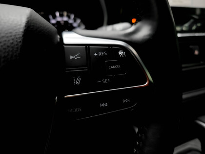 used 2020 Toyota Highlander car, priced at $40,995