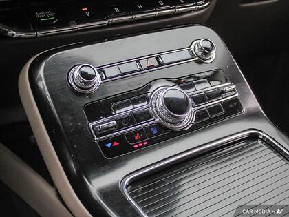 used 2021 Lincoln Nautilus car, priced at $38,900