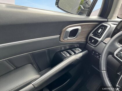used 2021 Kia Sorento car, priced at $32,998