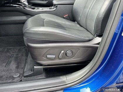 used 2021 Kia Sorento car, priced at $32,998