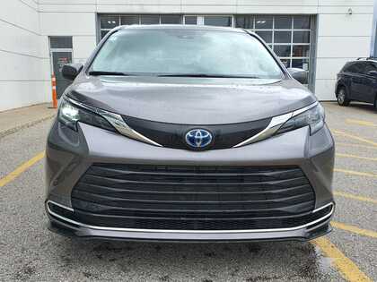 used 2024 Toyota Sienna car, priced at $57,995