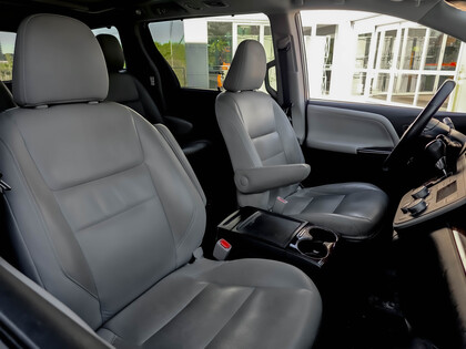 used 2020 Toyota Sienna car, priced at $47,995