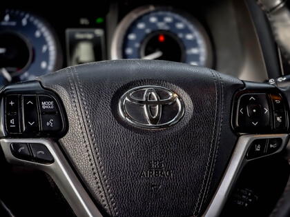 used 2020 Toyota Sienna car, priced at $47,995