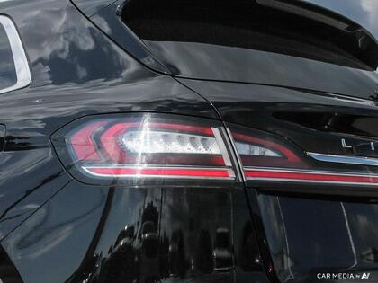 used 2023 Lincoln Nautilus car, priced at $43,900