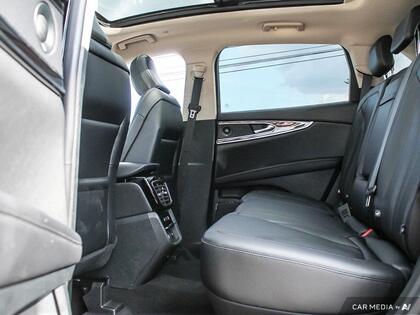 used 2023 Lincoln Nautilus car, priced at $43,900