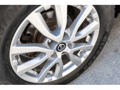 used 2020 Nissan Rogue car, priced at $23,988