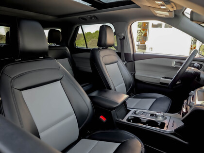 used 2024 Ford Explorer car, priced at $46,995