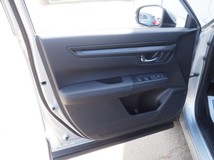used 2025 Honda CR-V car, priced at $37,900