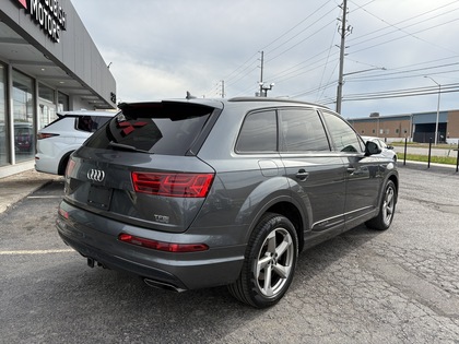 used 2018 Audi Q7 car, priced at $28,950