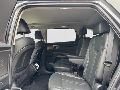 used 2023 Kia Sorento car, priced at $41,625
