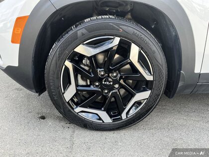 used 2024 Kia Seltos car, priced at $34,998