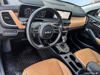 used 2024 Kia Seltos car, priced at $34,998