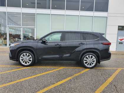 used 2024 Toyota Highlander car, priced at $63,995
