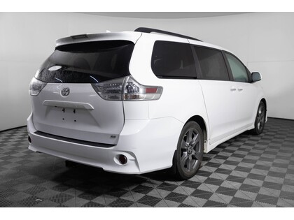 used 2018 Toyota Sienna car, priced at $31,998