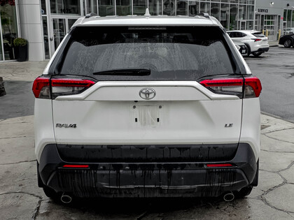 used 2020 Toyota RAV4 car, priced at $25,995